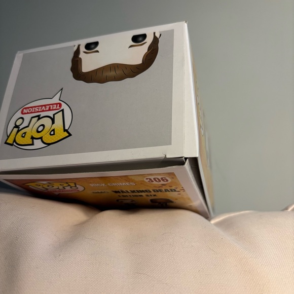 Rick Grimes Funko Pop Figure - The Walking Dead #306 - Picture 5 of 7